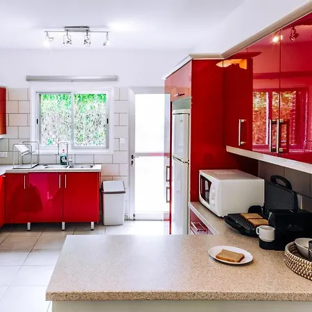 Minimal Townhouse Center Paphos